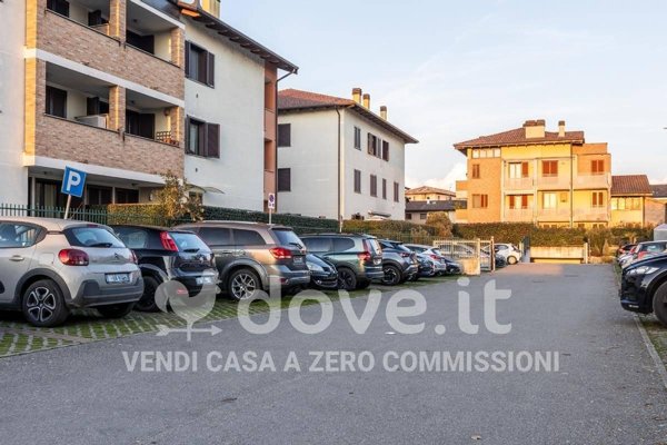 appartamento in vendita a Casirate d'Adda
