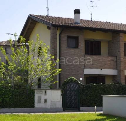 casa indipendente in vendita a Casirate d'Adda