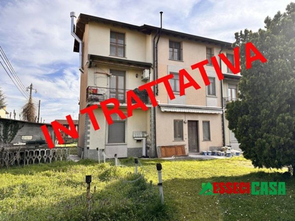 appartamento in vendita a Casirate d'Adda