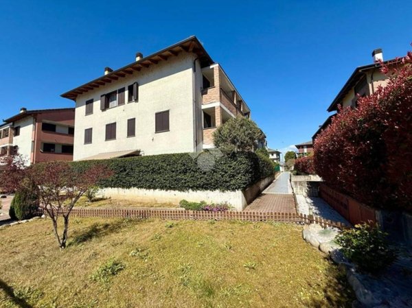 appartamento in vendita a Casirate d'Adda
