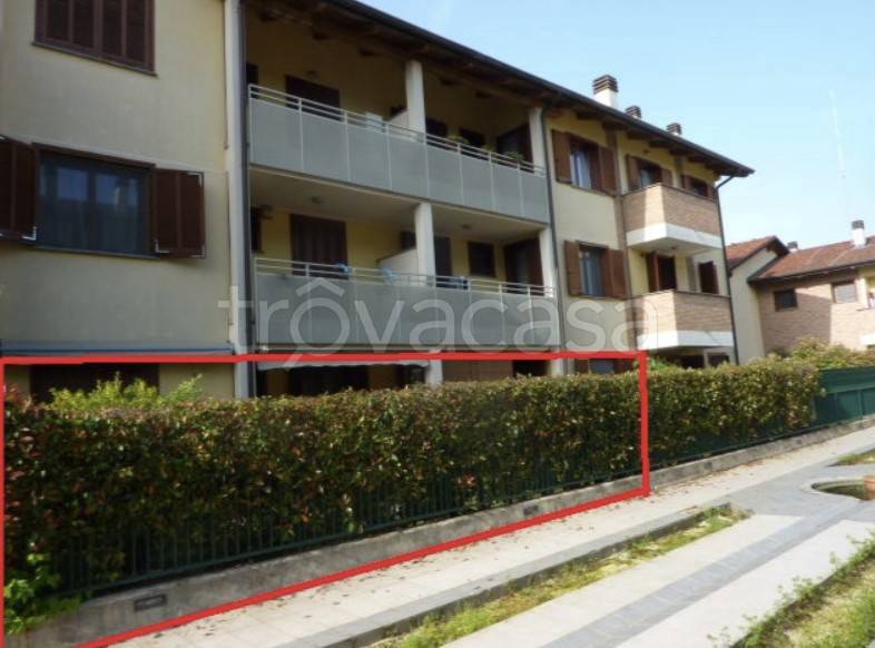 appartamento in vendita a Casirate d'Adda