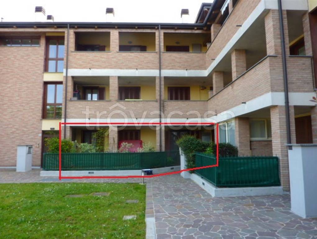 appartamento in vendita a Casirate d'Adda