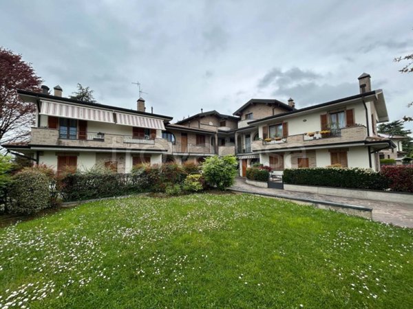 appartamento in vendita a Casirate d'Adda