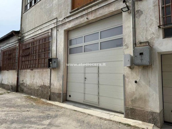 negozio in vendita a Casirate d'Adda