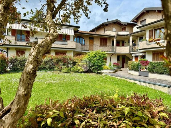 appartamento in vendita a Casirate d'Adda