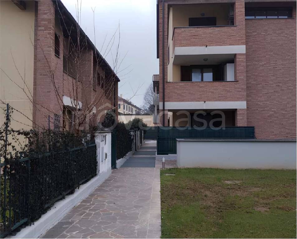 appartamento in vendita a Casirate d'Adda