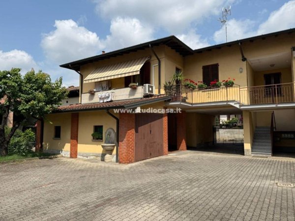 appartamento in vendita a Casirate d'Adda