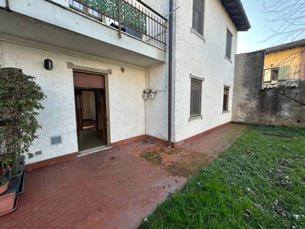 appartamento in vendita a Casirate d'Adda