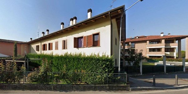 casa indipendente in vendita a Casirate d'Adda