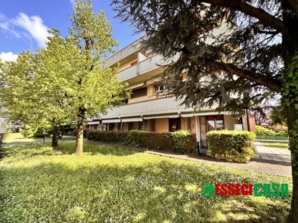 appartamento in vendita a Casirate d'Adda