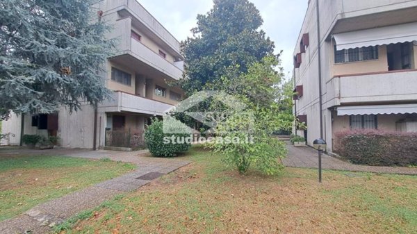 appartamento in vendita a Casirate d'Adda