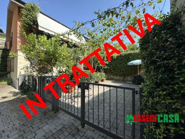 appartamento in vendita a Casirate d'Adda