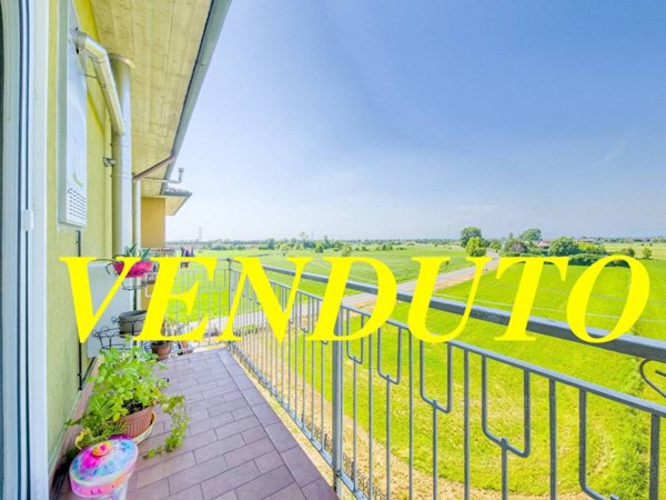 appartamento in vendita a Casirate d'Adda