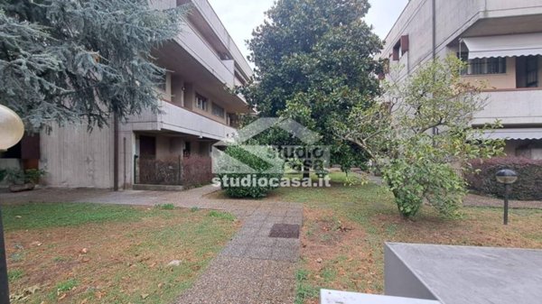 appartamento in vendita a Casirate d'Adda