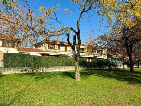 appartamento in vendita a Casirate d'Adda