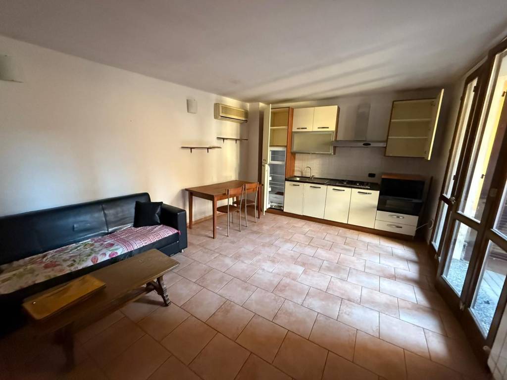 appartamento in vendita a Casirate d'Adda