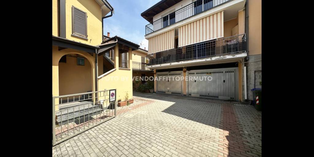 appartamento in vendita a Casirate d'Adda
