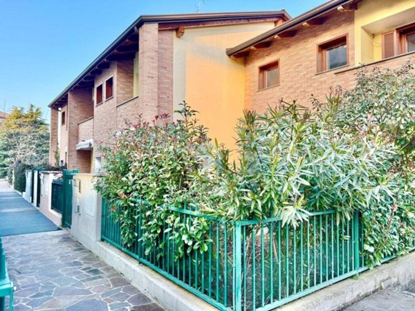 casa indipendente in vendita a Casirate d'Adda