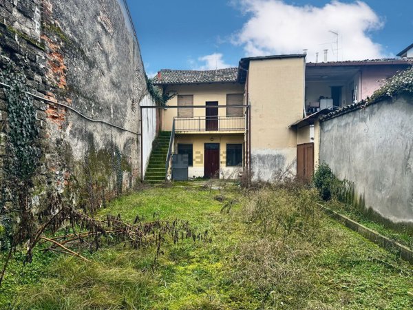 casa indipendente in vendita a Casirate d'Adda