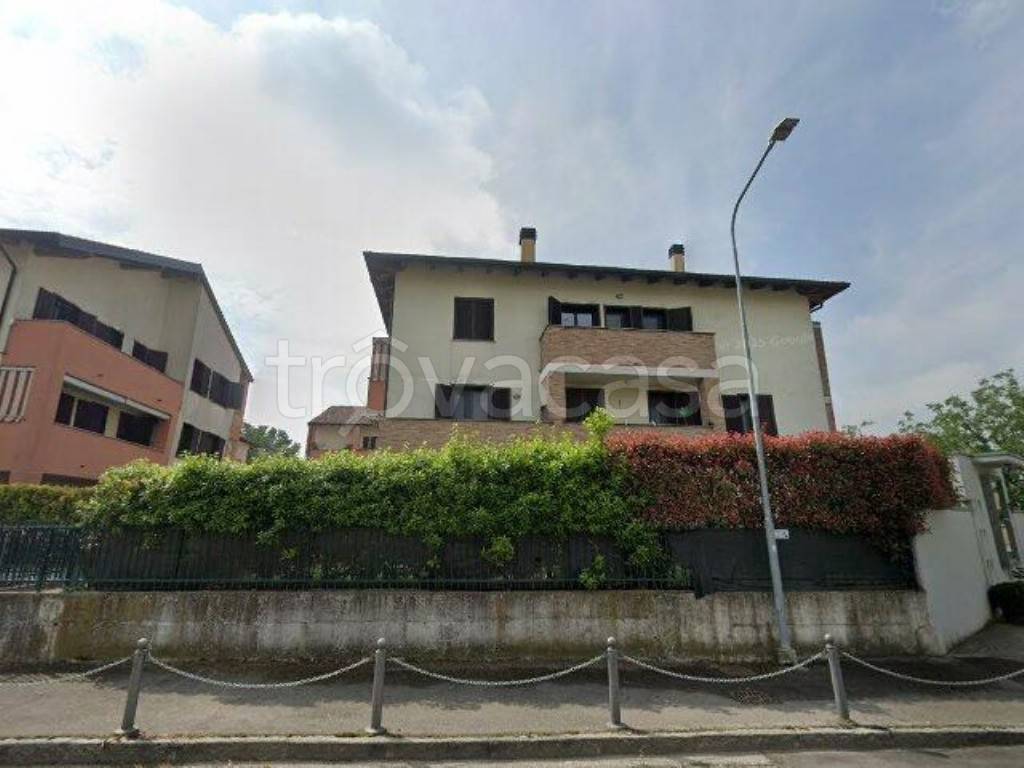 appartamento in vendita a Casirate d'Adda