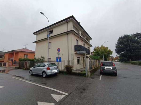 appartamento in vendita a Casirate d'Adda