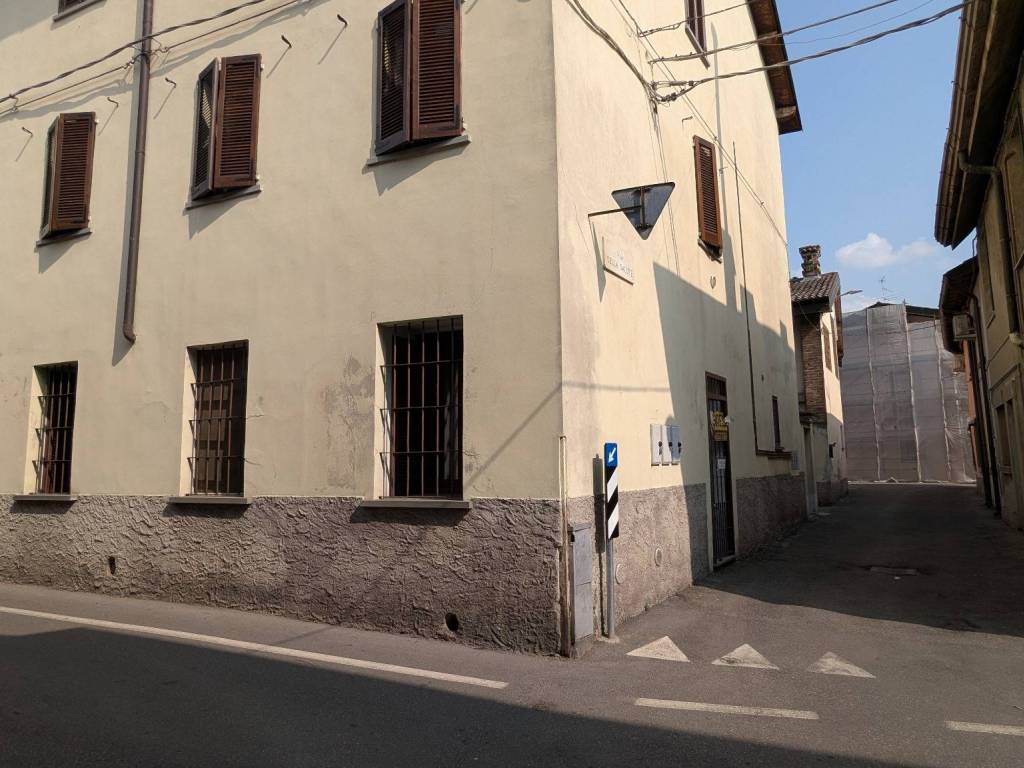 appartamento in vendita a Casirate d'Adda