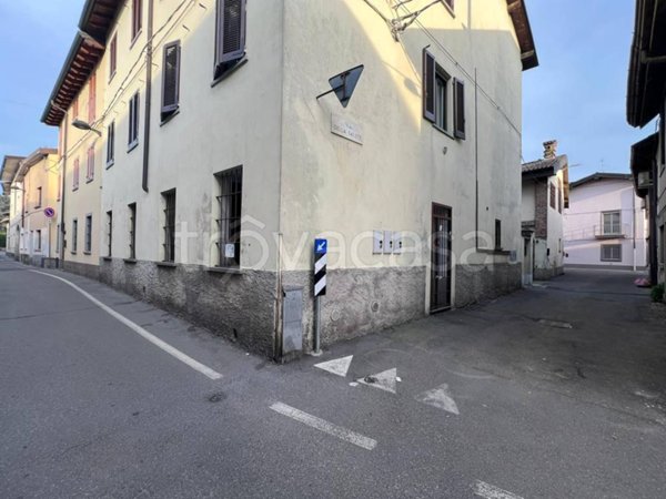 appartamento in vendita a Casirate d'Adda