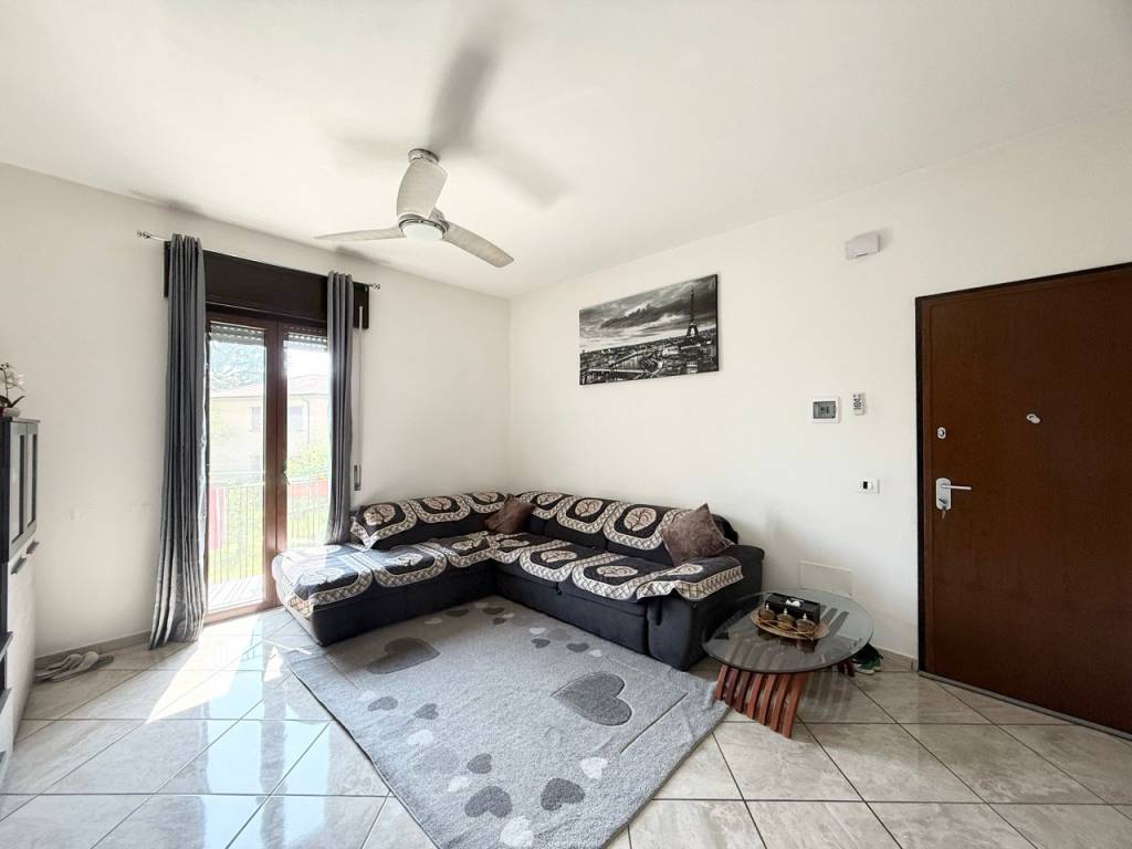 appartamento in vendita a Casirate d'Adda