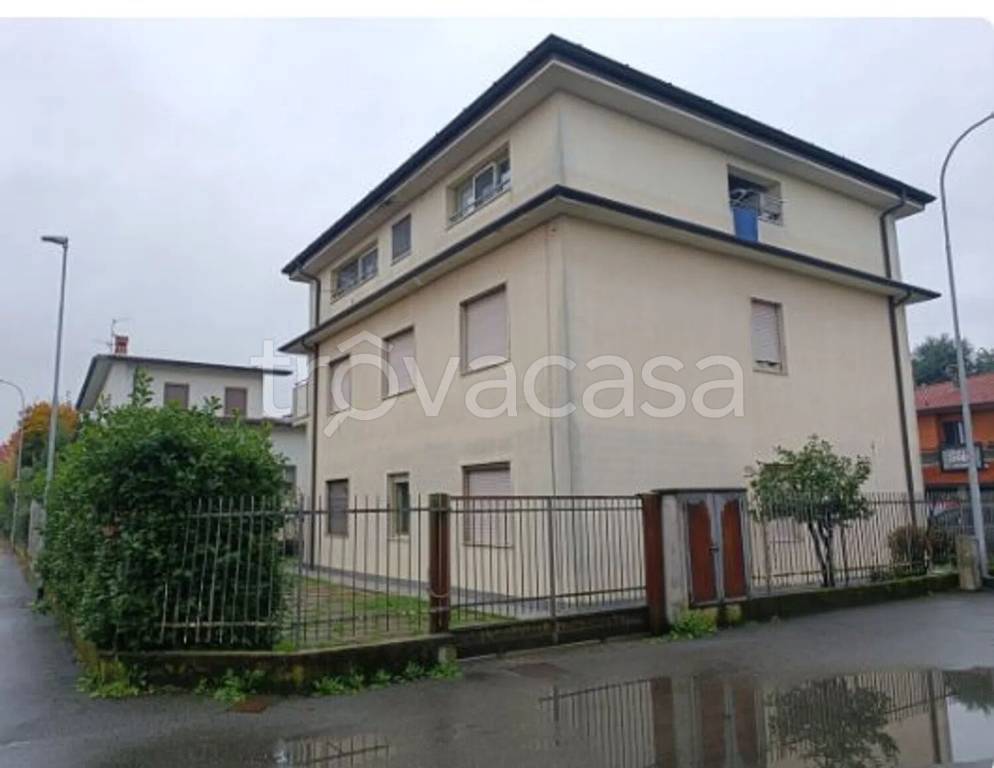 appartamento in vendita a Casirate d'Adda