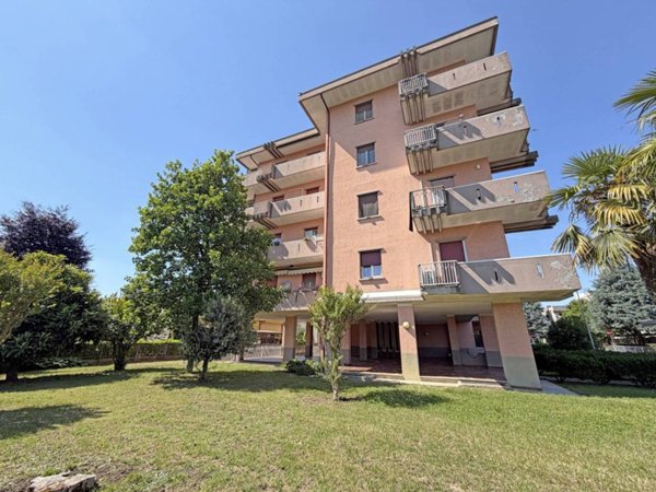 appartamento in vendita a Casirate d'Adda