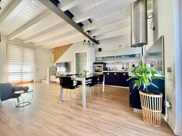 casa indipendente in vendita a Casirate d'Adda