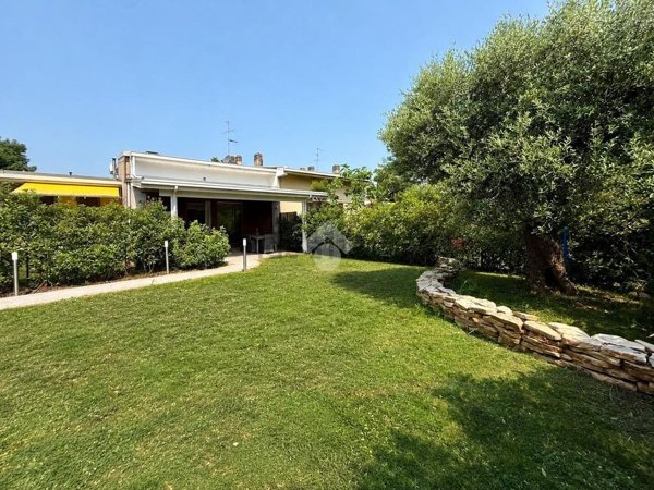 casa indipendente in vendita a Casirate d'Adda