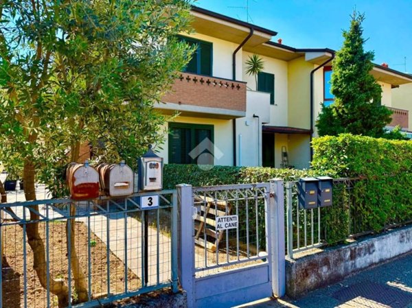 appartamento in vendita a Casirate d'Adda