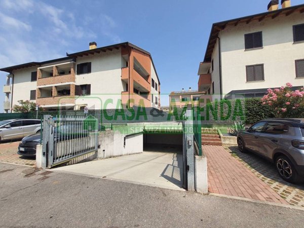 appartamento in vendita a Casirate d'Adda