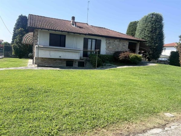 casa indipendente in vendita a Casirate d'Adda