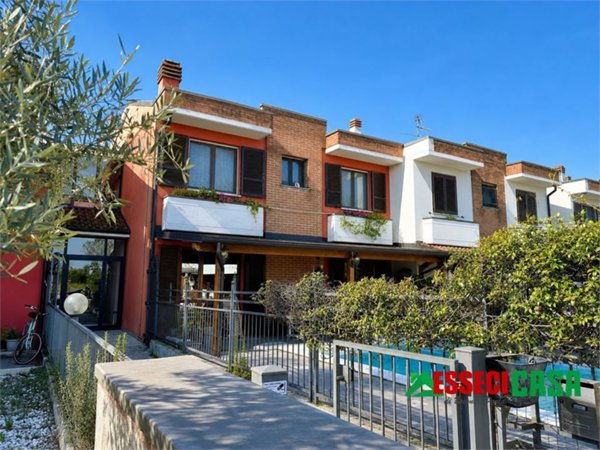 appartamento in vendita a Casirate d'Adda