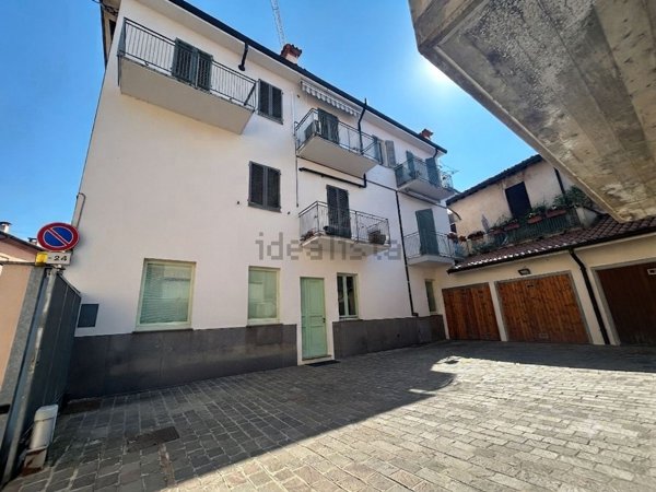 appartamento in vendita a Casirate d'Adda