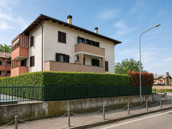 appartamento in vendita a Casirate d'Adda