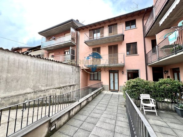 casa indipendente in vendita a Casnigo