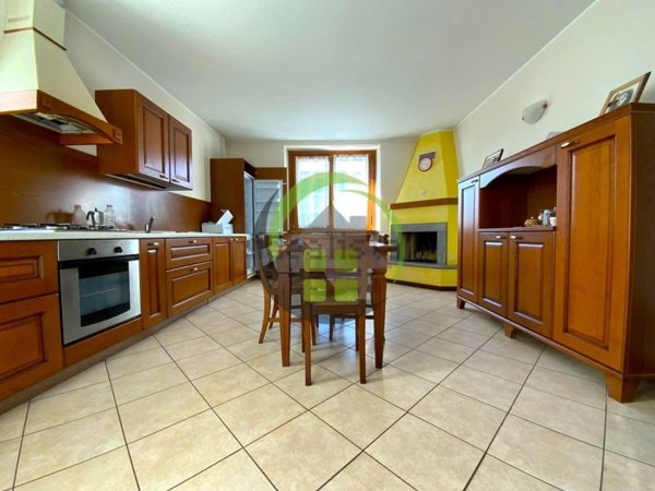 appartamento in vendita a Casnigo