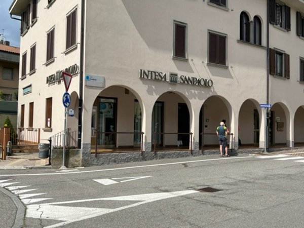 ufficio in vendita a Casnigo