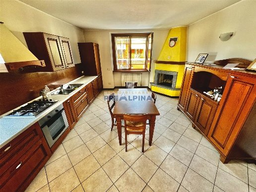 appartamento in vendita a Casnigo