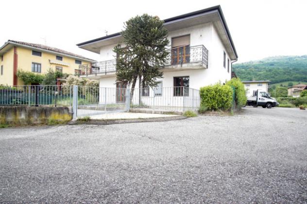appartamento in vendita a Casnigo