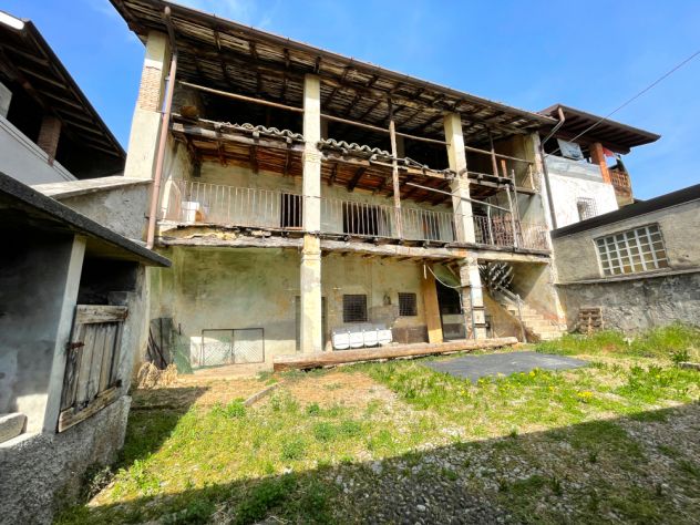 casa indipendente in vendita a Casnigo