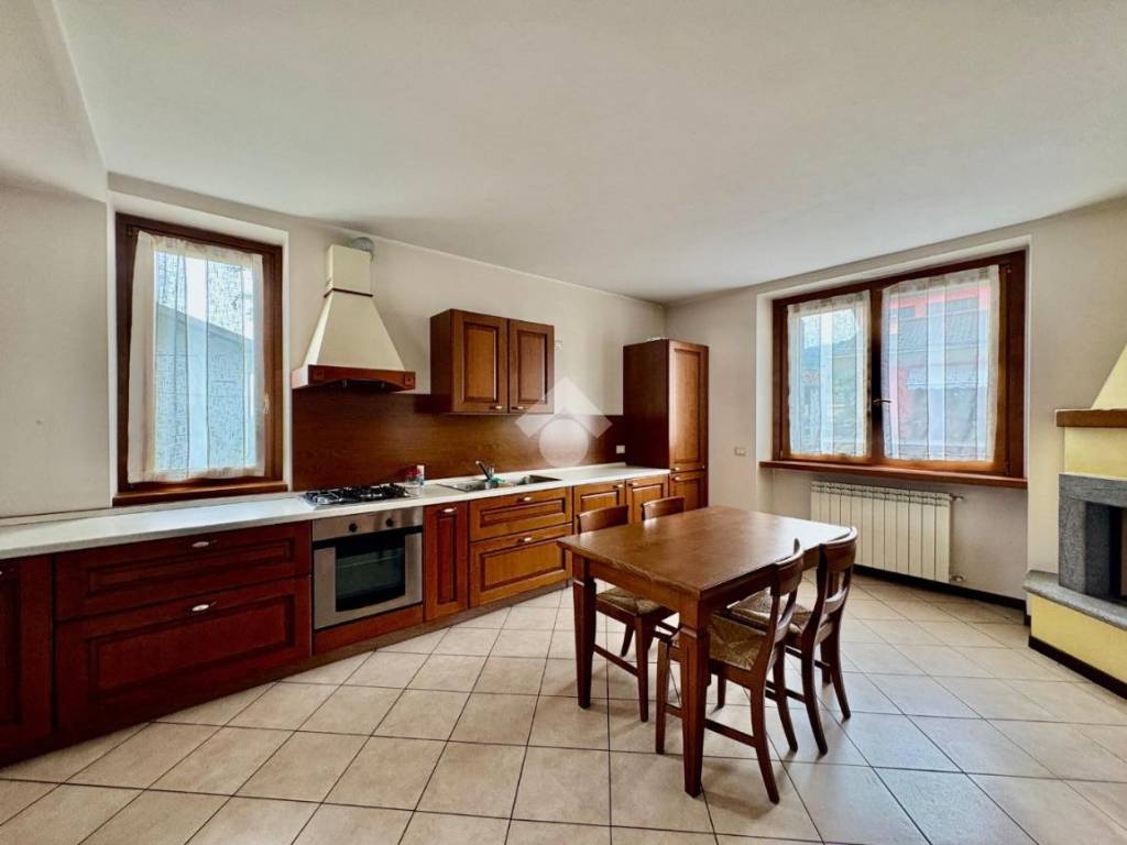 appartamento in vendita a Casnigo