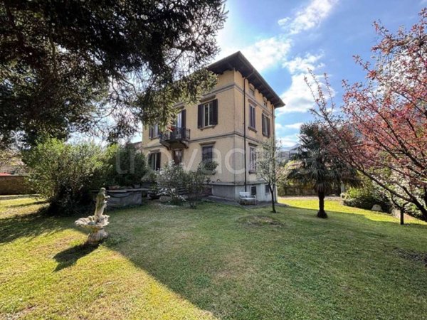 casa indipendente in vendita a Casnigo in zona Serio