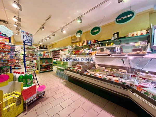 negozio in vendita a Casnigo