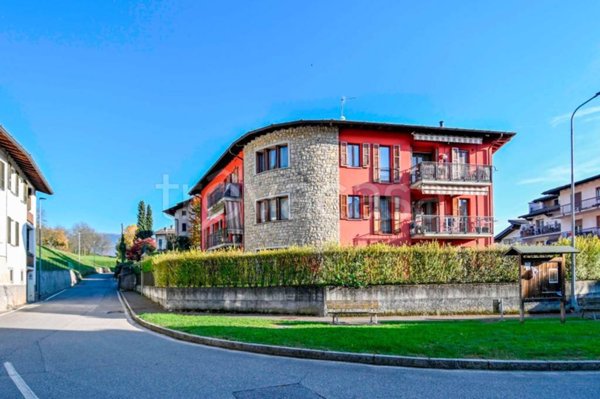 appartamento in vendita a Casnigo