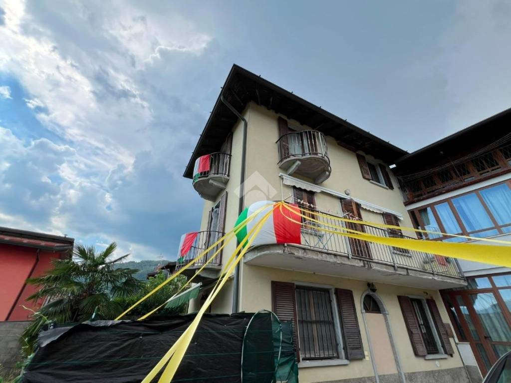 casa indipendente in vendita a Casnigo in zona Colzate