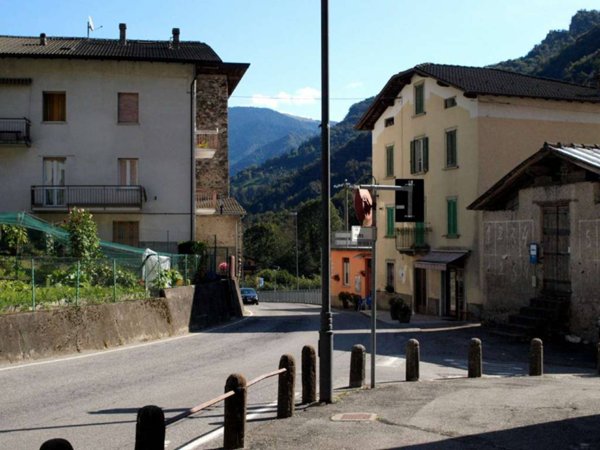 intera palazzina in vendita a Cassiglio